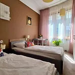 Hostel Moderna Rest
